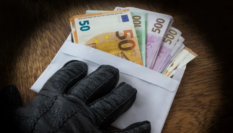 Έρχεται-το-λογισμικό-που-θα-ελέγχει-το-”μαύρο-χρήμα”