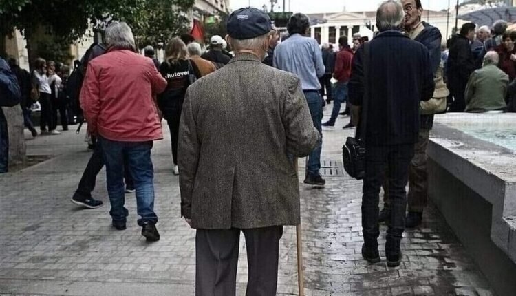 Ανατροπή-με-τις-συντάξεις-Απριλίου:-Πότε-ξεκινά-η-καταβολή-τους