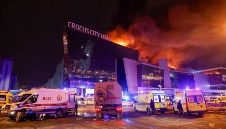 Τρομοκρατική-επίθεση-από-ένοπλους-με-δεκάδες-νεκρούς-στη-Μόσχα-σε-συναυλιακό-χώρο