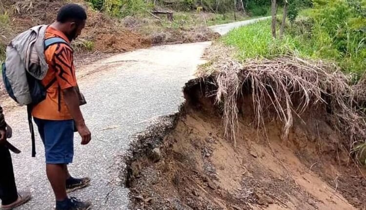 Παπούα-Νέα-Γουινέα:-Τουλάχιστον-πέντε-άνθρωποι-έχασαν-τη-ζωή-τους-από-τον-σεισμό-των-6,9-ρίχτερ