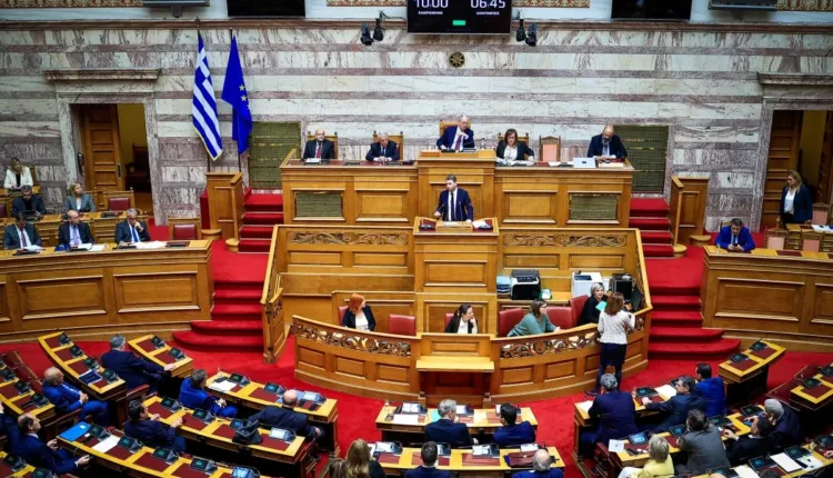 Πρόταση-Δυσπιστίας:-Πολύωρες-και-μεταμεσονύχτιες-οι-συνεδριάσεις-μέχρι-το-βράδυ-της-Πέμπτης