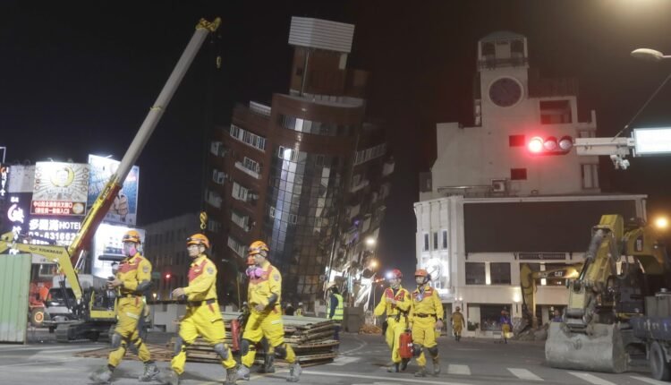 Ταϊβάν:-Εικόνες-Αποκάλυψης-μετά-τον-σεισμό-των-7,4-Ρίχτερ-–-9-νεκροί,-πάνω-από-800-τραυματίες