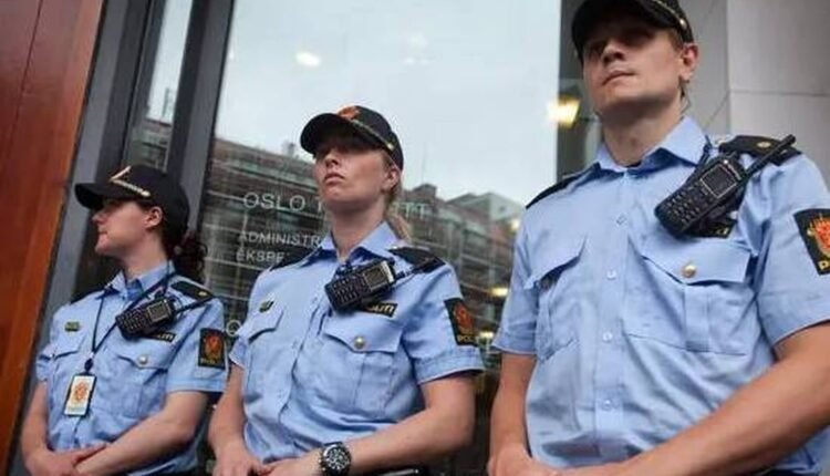 Νορβηγία:-Οι-αστυνομικοί-θα-φέρουν-όπλα-μέχρι-νεωτέρας-λόγω-απειλής-εναντίον-τζαμιών
