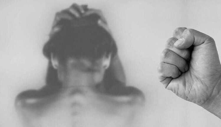 Κως:-«Θα-δεις-τι-θα-πάθεις»-–-Στρατιωτικός-κλώτσησε-τη-γυναίκα-του-και-την-πέταξε-έξω-από-το-σπίτι