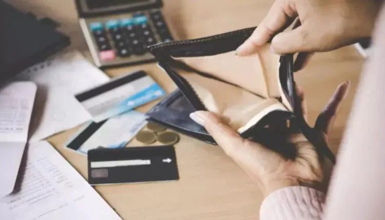 Η-«ανάπτυξη»-που-φέρνει-φτωχοποίηση