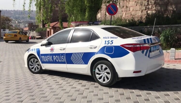 Τουρκία:-Συνελήφθη-σε-αεροδρόμιο-άνδρας-που-επιχείρησε-να-βγάλει-από-τη-χώρα-αράχνες-και-σκορπιούς