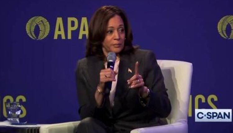 Κάμαλα-Χάρις:-Η-αντιπρόεδρος-των-ΗΠΑ-έβρισε-σε-εκδήλωση-για-νέους