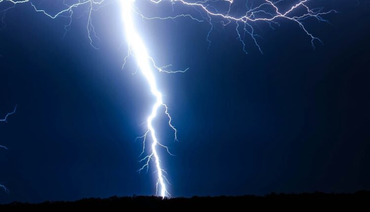 ΗΠΑ:-Καταιγίδα-με-ταχύτητα-160-χιλιομέτρων-την-ώρα-σαρώνει-το-Χιούστον