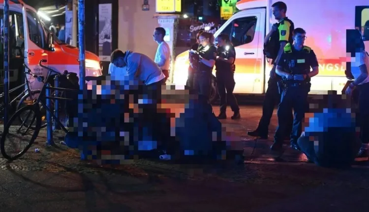 Συμπλοκή-οπαδών-Παναθηναϊκού-και-Ολυμπιακού-στο-Βερολίνο-–-12-τραυματίες,-χαροπαλεύει-ένα-άτομο