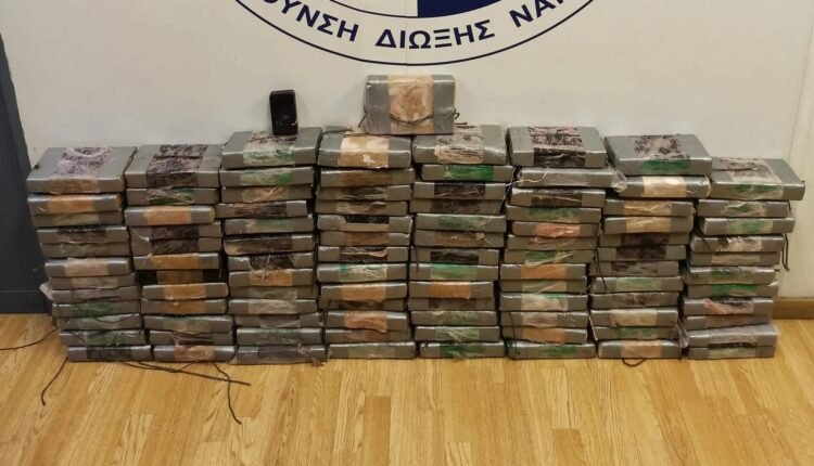 Λιμάνι-Πειραιά:-Εντοπίστηκαν-πάνω-από-100-κιλά-κοκαΐνης