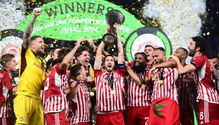 europa-conference-league:-Οι-Έλληνες-του-Ολυμπιακού-έγιναν-οι-πρώτοι-που-κατέκτησαν-Ευρωπαϊκό-τίτλο