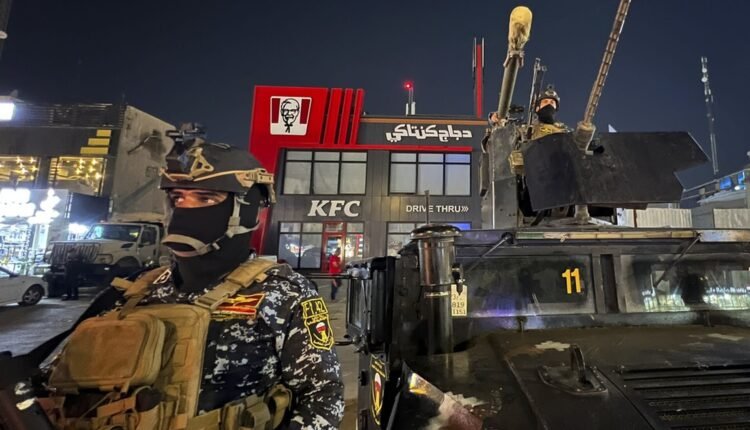 Στις-φλόγες-η-Βαγδάτη:-Αυξάνονται-οι-αντιαμερικανικές-επιθέσεις-λόγω-του-πολέμου-στη-Γάζα