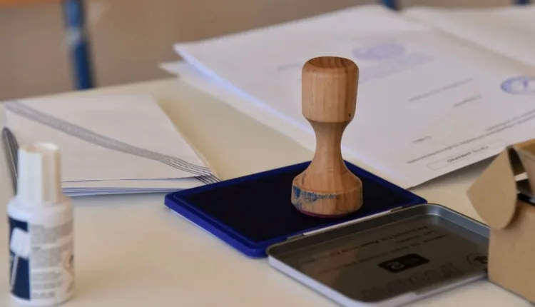 Οι-δημοσκόποι-εκτιμούν-ότι-η-αποχή-μπορεί-να-ξεπεράσει-το-60%