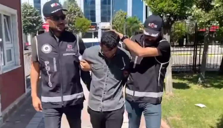 Τουρκία:-Συνελήφθη-μαθητής-που-χρησιμοποίησε-Τεχνητή-Νοημοσύνη-στις-εξετάσεις-για-το-πανεπιστήμιο