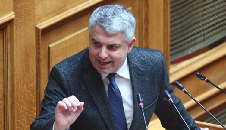 Καζάνι-που-βράζει-το-ΠΑΣΟΚ:-Επιστολή-Κωνσταντινόπουλου-θέτει-ζήτημα-ηγεσίας-του-κόμματος