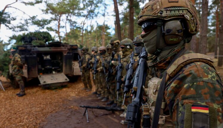 Σχέδιο-τριών-σταδίων:-Έτσι-θα-βάλουν-περισσότερους-Γερμανούς-στον-στρατό