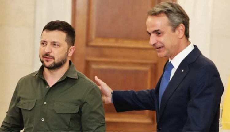 Στη-δίνη-του-ΝΑΤΟ-η-Ελλάδα-–-Η-κυβέρνηση-Μητσοτάκη-έτοιμη-να-δώσει-2,5-δισ.-στην-Ουκρανία