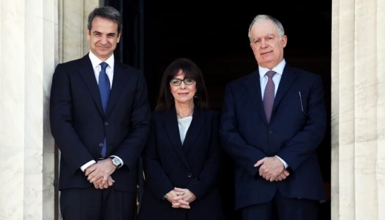 Άλλαξαν-δραματικά-τα-δεδομένα-για-τον-νέο-ΠτΔ:-Η-αφόρητη-πίεση-Μητσοτάκη,-η-ρελάνς-Σαμαρά,-τα-ονόματα-που-παίζουν-δυνατά