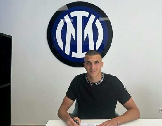 Ίντερ-:-Ανανέωσε-ο-Αλεξίου