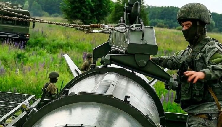 Πούτιν:-h-Ρωσία-θα-ξαναρχίσει-την-παραγωγή-πυραύλων-μέσου-βεληνεκούς,-ως-απάντηση-στις-ΗΠΑ