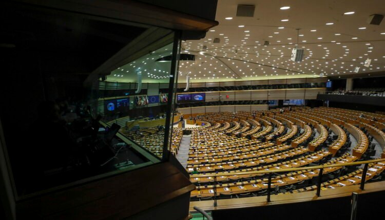 «mea-culpa»-Ευρωπαίου-προέδρου:-«Μας-έλεγαν-ότι-δήθεν-θα-κατέρρεε-η-Ρωσία!-Τώρα-ας-πάμε-σε-ειρήνη»