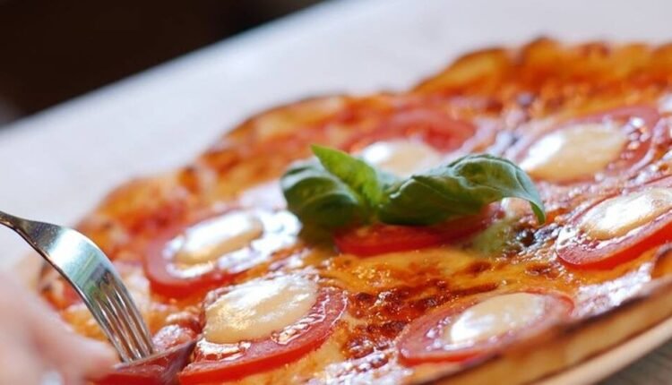 Γαλλία:-Θάνατος-δύο-παιδιών-από-μολυσμένες-πίτσες-–-Ασκήθηκε-δίωξη-σε-γνωστή-εταιρεία