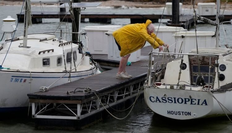 ΗΠΑ:-Η-τροπική-καταιγίδα-Μπέριλ-σαρώνει-το-Τέξας,-τουλάχιστον-1-νεκρός