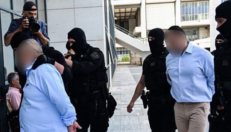 Δίκη-δολοφονίας-Γ.-Καραϊβάζ:-Δύο-αδέλφια-κατηγορούνται-για-ανθρωποκτονία-από-πρόθεση-κατά-συναυτουργία