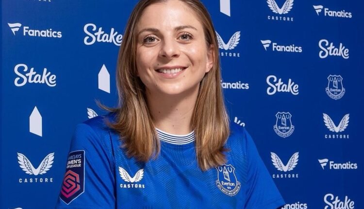 Ποδόσφαιρο-Γυναικών:-Στην-Έβερτον-η-Βεατρίκη-Σαρρή