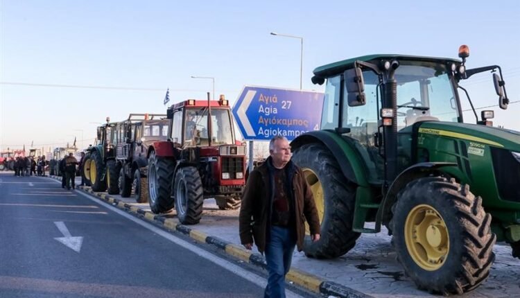Θεσσαλία:-«Ζεσταίνουν-μηχανές-οι-αγρότες-–-Ετοιμάζουν-κινητοποιήσεις-για-τις-αποζημιώσεις-του-«daniel»