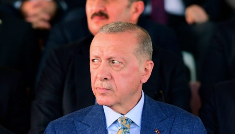 Ο-Ερντογάν-χαστούκισε-μικρό-αγοράκι-επειδή-δεν-του-φίλησε-το-χέρι