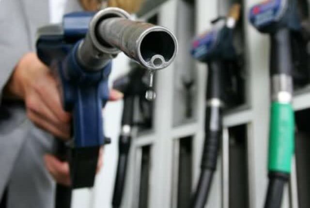 Πρόταση-–-βόμβα-της-Επ.-Ανταγωνισμού-για-εισαγωγές-καυσίμων