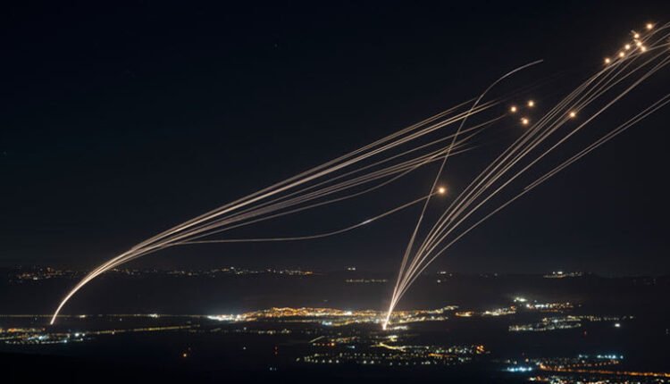 Συναγερμός-στο-βόρειο-Ισραήλ-για-επίθεση-με-ρουκέτες-και-drone-από-τη-Χεζμπολάχ