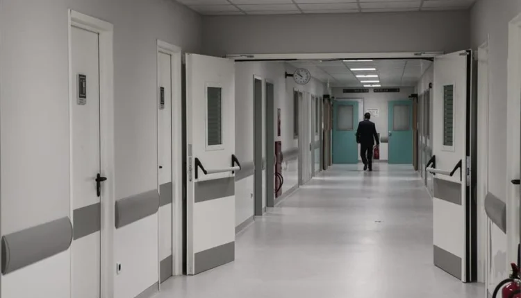 Μεγάλες-ελλείψεις-στα-νησιά:-Παραιτήθηκε-η-Διοικήτρια-του-Νοσοκομείου-Σάμου