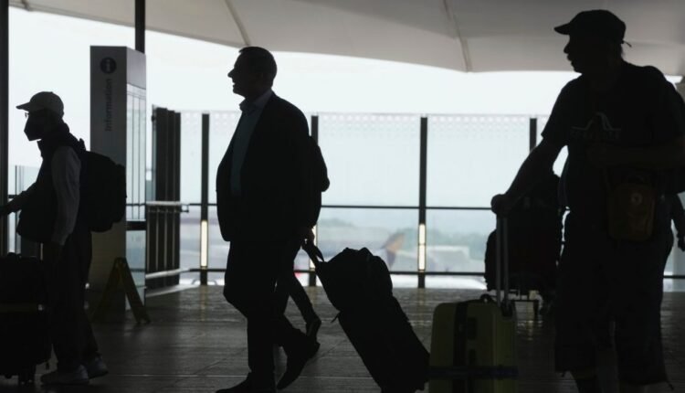 Το-φυσάνε-και-δεν-κρυώνει-στην-Τουρκία-με-την-γερμανική-«μαχαιριά»-–-με-την-παύση-εκδρομών-στα-κατεχόμενα