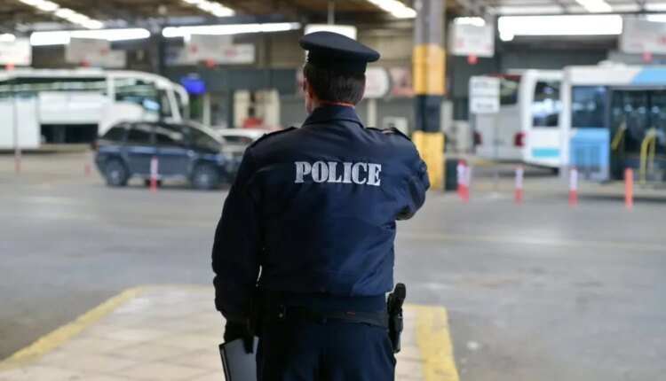 Κηφισός:-Πυροβολισμοί-στα-ΚΤΕΛ-–-Πληροφορίες-για-τραυματία