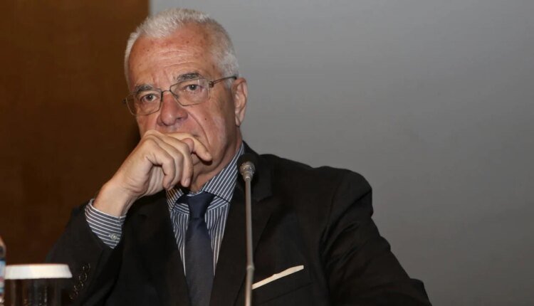 “Τελειώνει”-ο-Πρετεντέρης-από-«Νέα»-και-από-mega