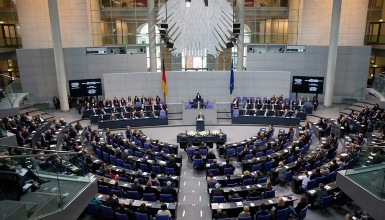 Συντριπτική-νίκη-του-δεξιού-afd-στις-εκλογές-κάτω-των-18-στην-πρώην-Ανατολική-Γερμανία