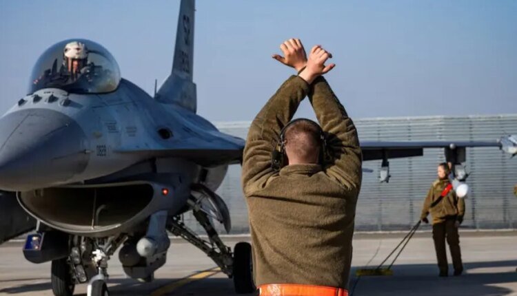 Πτώση-Ουκρανικού-f-16-από…-ουκρανικά-όπλα;-–-Νέος-πονοκέφαλος-για-Ζελένσκι