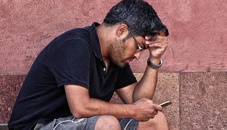 Διαστάσεις-μάστιγας-παίρνει-το-διαδικτυακό-bullying-–-Τι-δείχνει-δημοσκόπηση-στη-Γερμανία