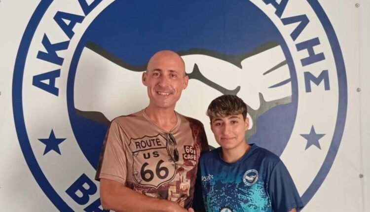 Ποδόσφαιρο-Γυναικών:-Ανανέωσε-στον-Χάλη-Βαρύπετρου-η-Χρύσα-Γεωργιακάκη