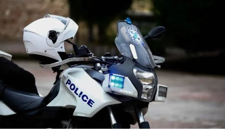 Θεσσαλονίκη:-Φυλακίστηκαν-δυο-άνδρες-που-έκλεβαν-βενζίνη-από-σταθμευμένα-αυτοκίνητα