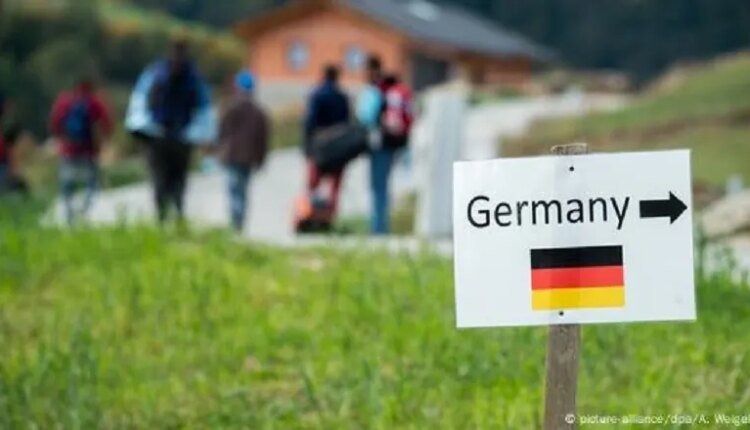 Σε-επαγρύπνηση-η-Αθήνα-μετά-τη-«στροφή»-της-Γερμανίας-στο-μεταναστευτικό