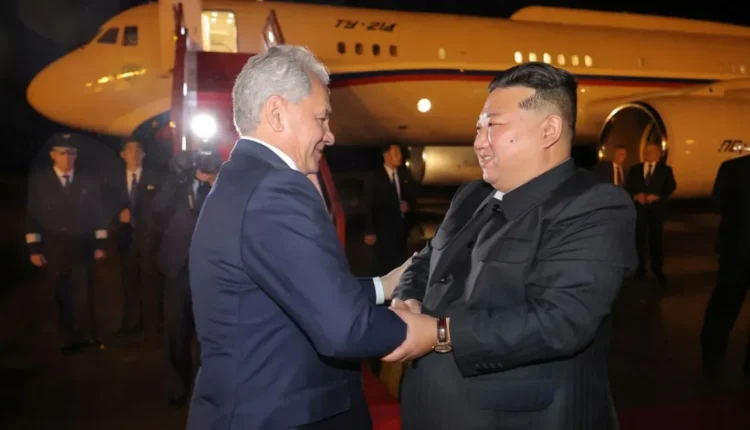 Βόρεια-Κορέα:-Συνάντηση-Κιμ-Γιονγκ-Ουν-με-τον-επικεφαλής-του-ρωσικού-Συμβουλίου-Ασφαλείας-Σεργκέι-Σοϊγκού