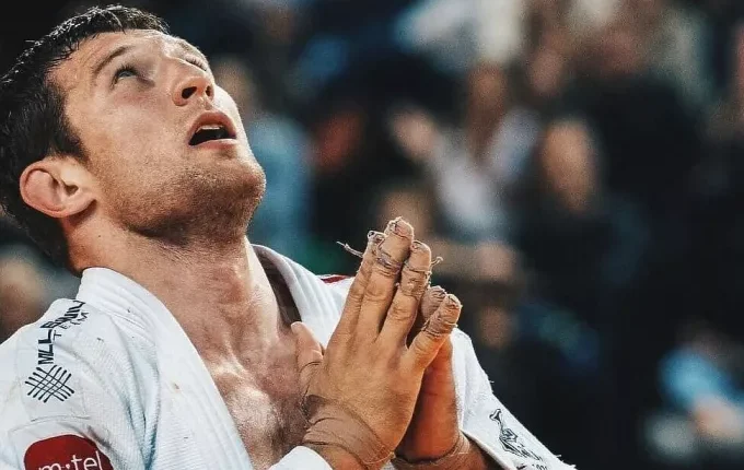 Δημόσια-στήριξη-στον-Σέρβο-πρωταθλητή-που-τιμωρήθηκε-με-5μηνο-αποκλεισμό-γιατί…έκανε-τον-σταυρό-του!