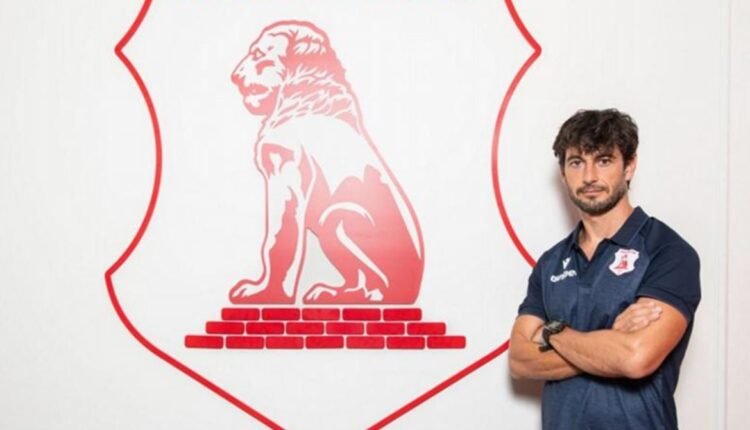 Πανσερραϊκός:-Νέος-προπονητής-ο-Χουάν-Φεράντο