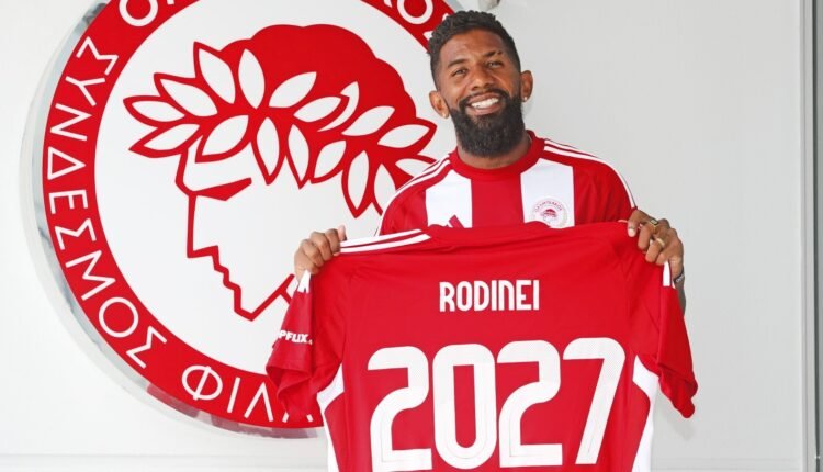 Ολυμπιακός:-Ανανέωσε-ο-Ροντινέι