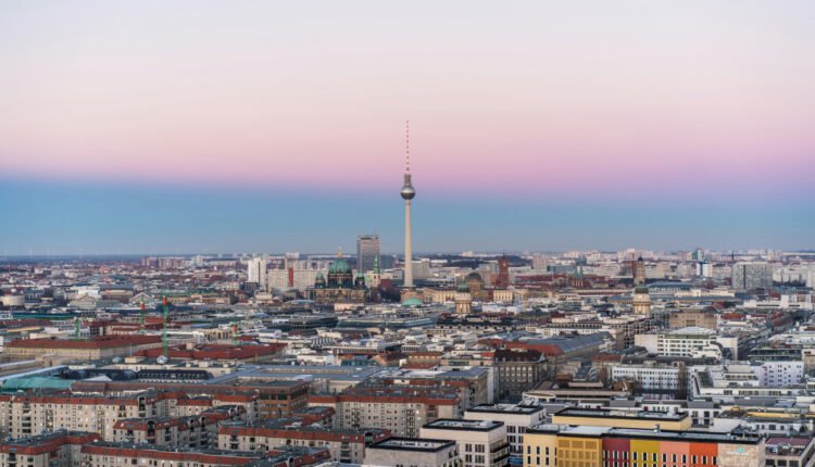 Γερμανία:-«Καταρρέει»-η-αγορά-ακινήτων;-–-Η-στεγαστική-κρίση-που-παραμονεύει