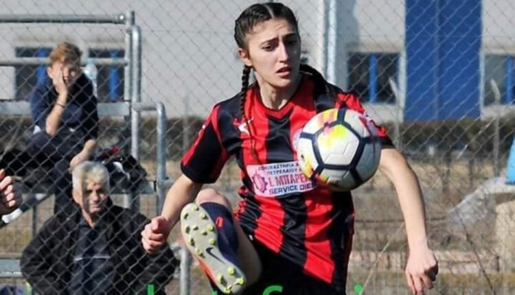 Ποδόσφαιρο-Γυναικών:-Στην-Καστοριά-η-Γεωργία-Βαΐτση