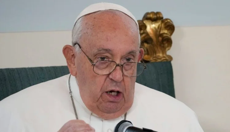 Πάπας-Φραγκίσκος-για-θύματα-σεξουαλικής-κακοποίησης-από-κληρικούς:-Η-εκκλησία-πρέπει-να-ντρέπεται
